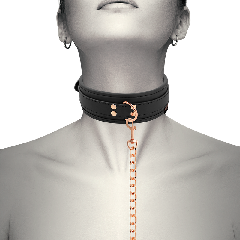 COQUETTE CHIC DESIRE - VEGANES HALSBAND AUS KUNSTLEDER MIT ARMBAND UND NEOPRENFUTTER