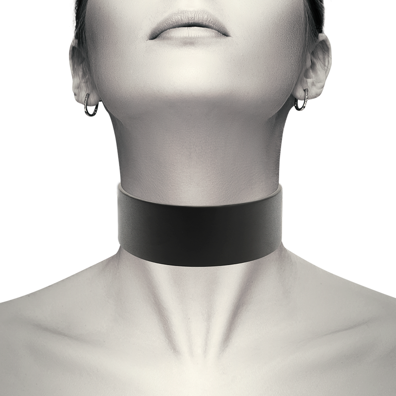 COQUETTE CHIC DESIRE - VEGAN LEDER CHOKER