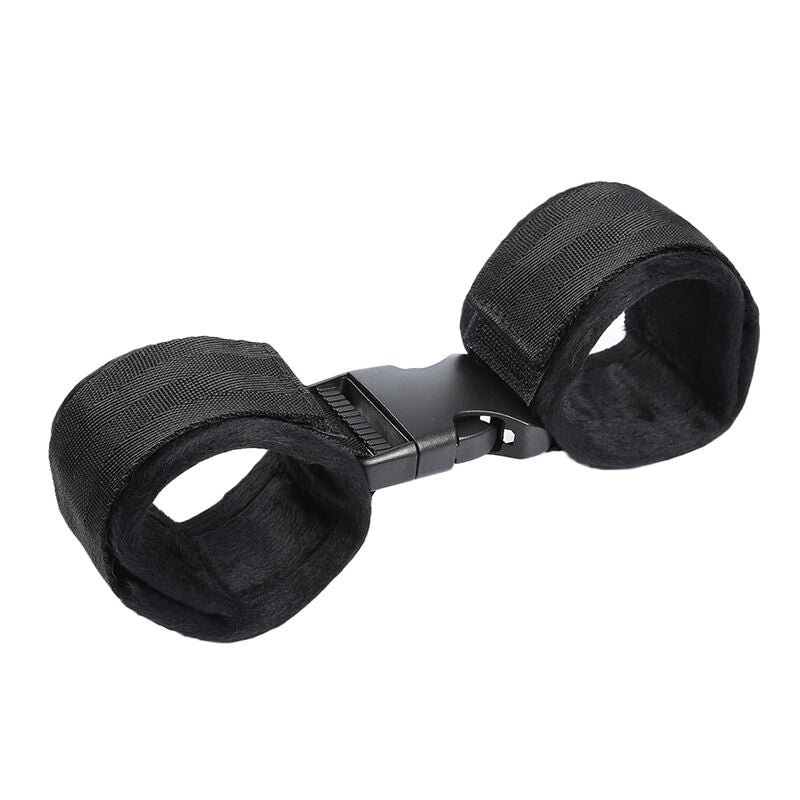 OHMAMA FETISH - NYLON-HANDGELENKHALTUNG MIT HAKEN- UND SCHLAUFVERSCHLUSS