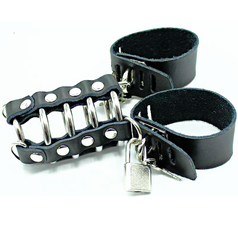OHMAMA FETISH - PENISKÄFIG MIT METALLRINGEN UND LEDERRIEMEN