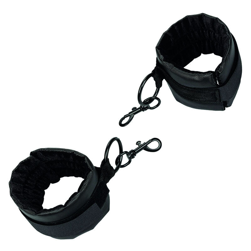 CALEXOTICS - BOUNDLESS HALSBAND MIT HALTUNG