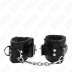 KINK - SCHWARZE, PELZGEFÜTTERTE HANDGELENKMANSCHETTEN MIT VERSTELLBAREM SCHWARZEN RIEMEN 17-29 CM X 6 CM