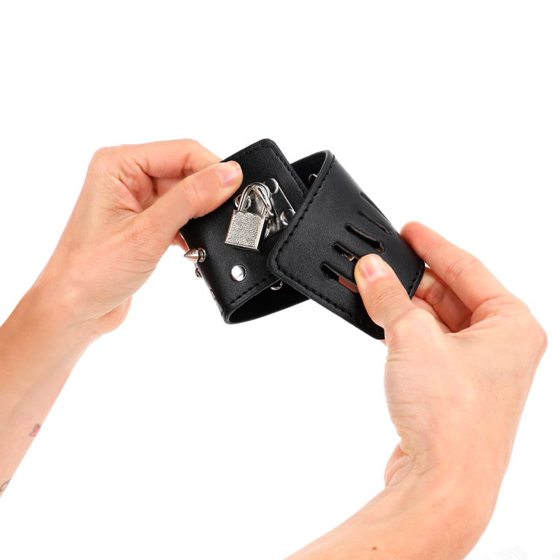 KINK – PUNK-HANDGELENKBÄNDER MIT SPITZEN 25 X 6 CM