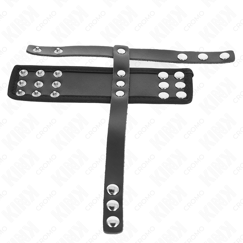 KINK - PENISKÄFIGRING AUS LEDER MIT GEFÜTTERTEM, VERSTELLBAREM HODENSEPARATIONSBAND