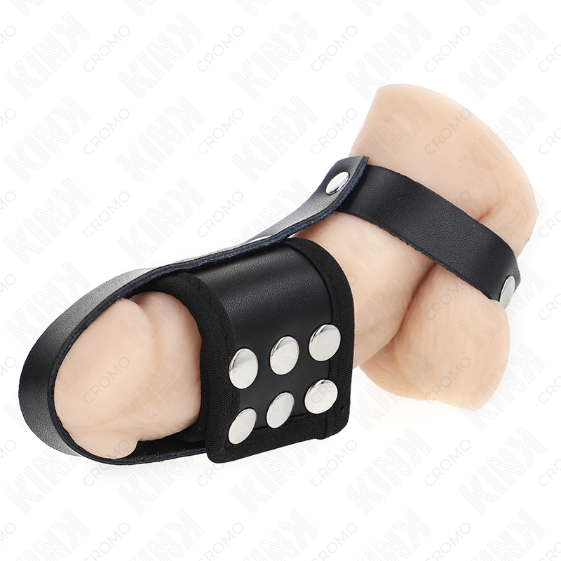 KINK - PENISKÄFIGRING AUS LEDER MIT GEFÜTTERTEM, VERSTELLBAREM HODENSEPARATIONSBAND