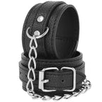DARKNESS – MANCHETTEN AUS SCHWARZEM, TEXTURIERTEM LEDER